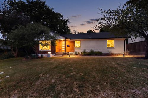 2330 Cody Dr, Dallas, TX, 75228-5838 | Card Image