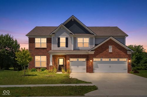 992 Kendrick St, Greenwood, IN, 46143-0045 | Card Image