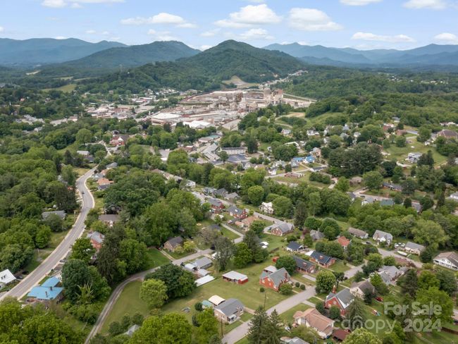 63 Ford St, House other with 3 bedrooms, 2 bathrooms and null parking in Canton NC | Image 29