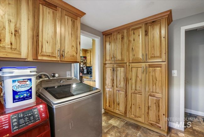 401 18 Th St, House other with 5 bedrooms, 3 bathrooms and 2 parking in Rupert ID | Image 22