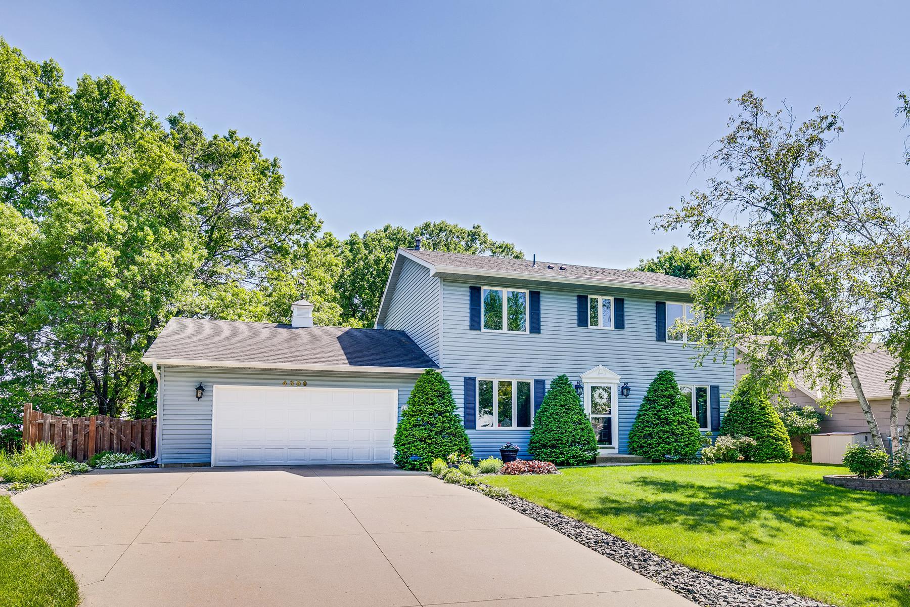 Livingston Dr, Saint Paul, MN 55123