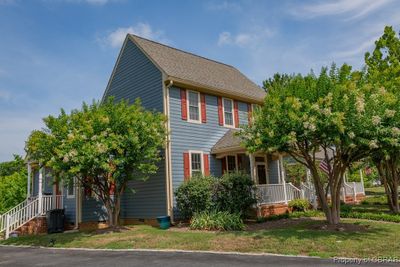 8 Corner Oak Circle, Townhouse with 2 bedrooms, 2 bathrooms and null parking in Irvington VA | Image 3