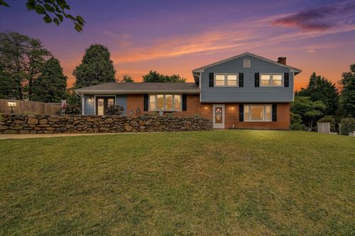 5417 Lakeland Dr, Roanoke, VA, 24018-3820 | Card Image