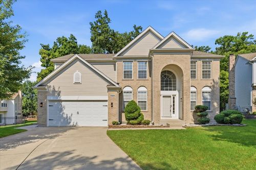 4 Sagebrush Ct, Streamwood, IL, 60107-1585 | Card Image