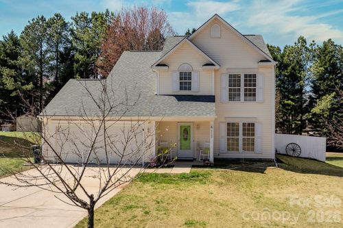 712 Georgie St, Troutman, NC, 28166-9613 | Card Image