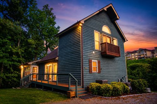 105 Bay Dr, Lancaster, TN, 38569-5256 | Card Image
