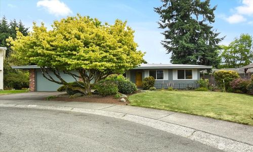 11611 Ne 134th St, Kirkland, WA, 98034-2131 | Card Image