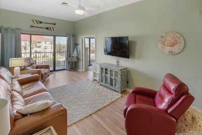 309 - 14514 E Cabana St, Condo with 3 bedrooms, 2 bathrooms and null parking in Corpus Christi TX | Image 2