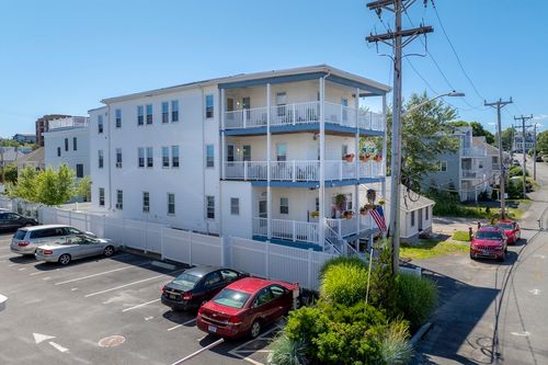 12 Park Ave, Hull, MA, 02045-3110 | Card Image