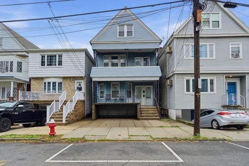 82 W 15th St, Bayonne, NJ, 07002-1408 | Card Image