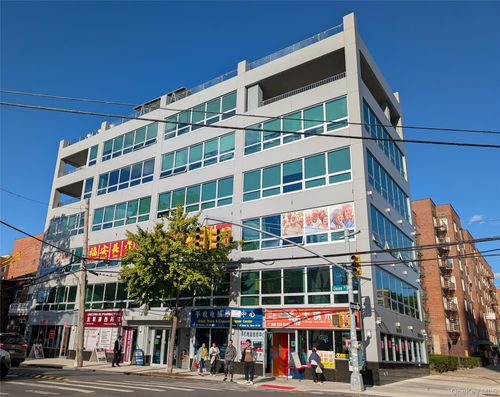 4123 Union Street, New York, NY, 11355 | Card Image