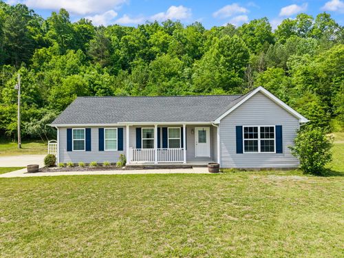 425 W Fox Trail Rd, Manchester, KY, 40962-7936 | Card Image