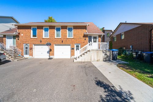 2-32 Mount Pleasant Dr, Brampton, ON, L6Z1K2 | Card Image