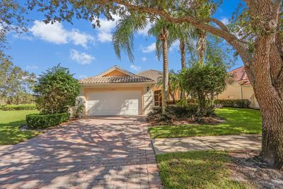 3371 Se Cascadia Way, House other with 4 bedrooms, 3 bathrooms and null parking in Hobe Sound FL | Image 2