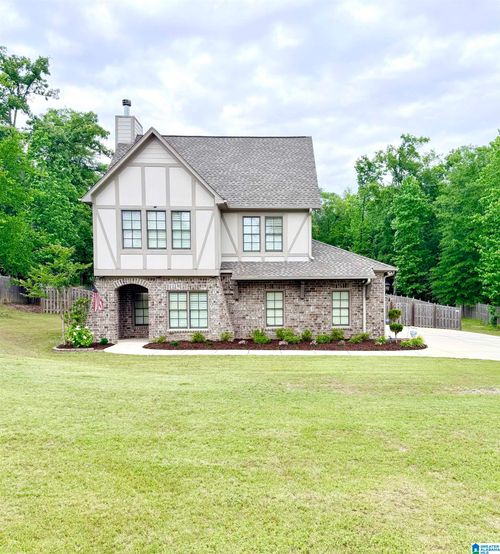 1333 Willow Oaks Dr, WILSONVILLE, AL, 35186-5419 | Card Image