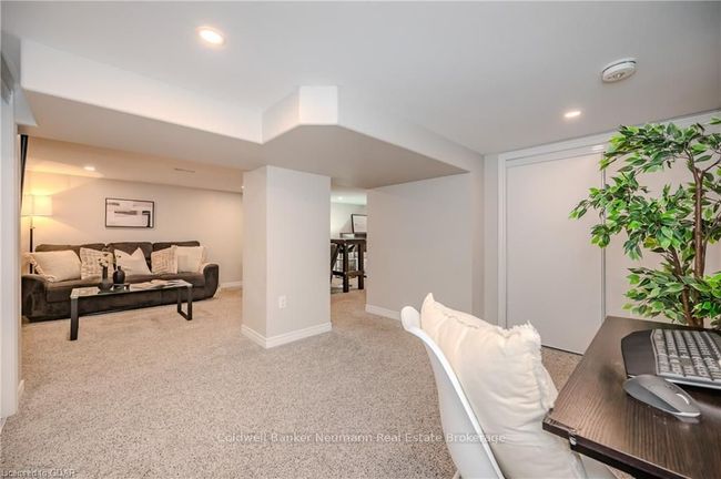 28 Winston Cres, House other with 3 bedrooms, 2 bathrooms and 1 parking in Guelph ON | Image 25