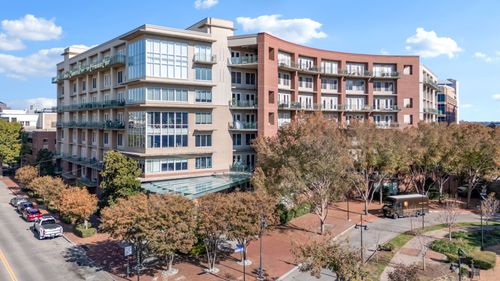 ph-733-5055 Addison Cir, Addison, TX, 75001-6325 | Card Image