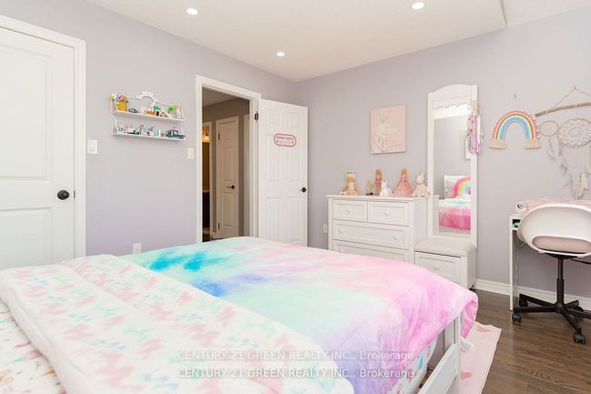 94 Snowling Dr, House attached with 6 bedrooms, 4 bathrooms and 2 parking in Ajax ON | Image 29