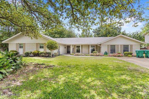 78 Bayou Cir, Gulfport, MS, 39507-4618 | Card Image