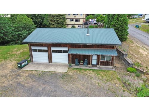 1103 Bridge St, Vernonia, OR, 97064-1029 | Card Image