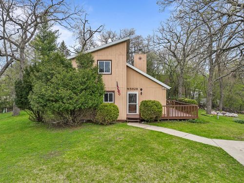 W5928 Mariner Hills Court, La Grange, WI, 53121 | Card Image