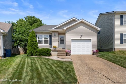 3901 Mimosa View Dr, Louisville, KY, 40299-5835 | Card Image