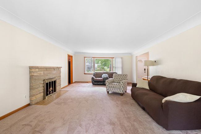 833 S Lansing St, House other with 3 bedrooms, 2 bathrooms and null parking in Mason MI | Image 9