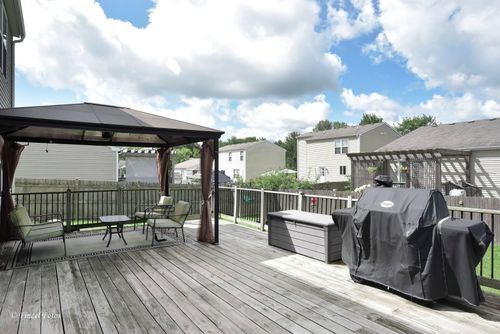 1721 Yasgur Dr, Woodstock, IL, 60098-2707 | Card Image