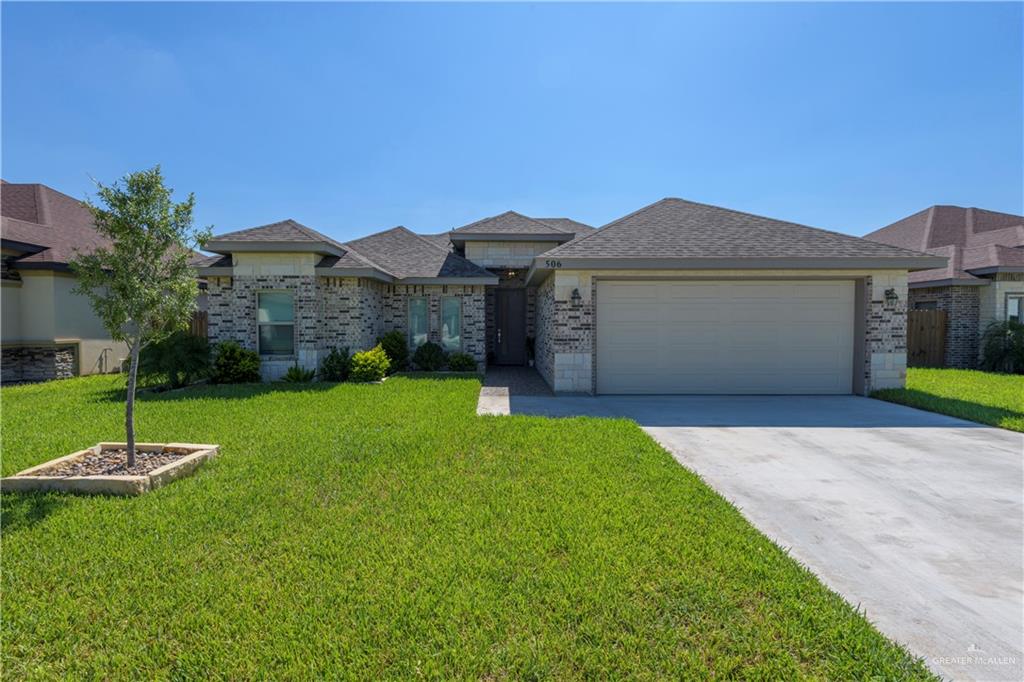 Paola , Edinburg, TX 78542
