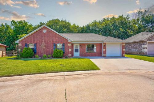 2321 Timbercrest Dr, Stillwater, OK, 74075 | Card Image