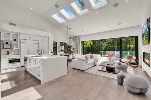 10 Rue Cannes, Newport Beach, CA, 92660-5901 | Card Image