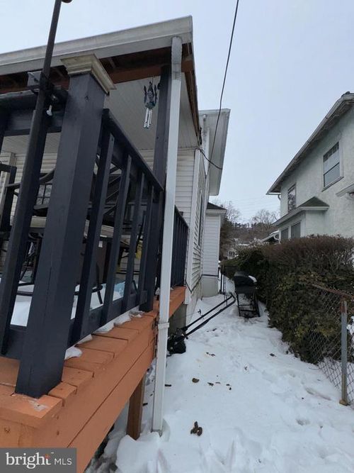 405 Carsonia Ave, READING, PA, 19606-1508 | Card Image