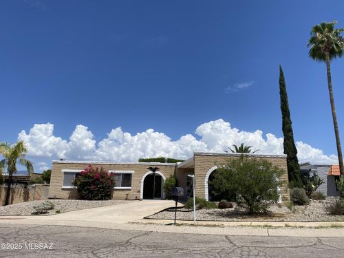 9121 E 28th St, Tucson, AZ, 85710-7408 | Card Image