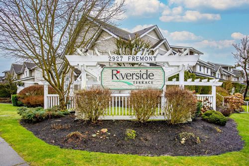 10-2927 Fremont St, Port Coquitlam, BC, V3B7X8 | Card Image