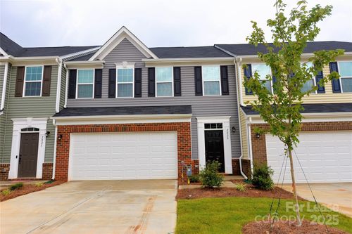 2829 Sand Cove Ct, Denver, NC, 28037-4700 | Card Image