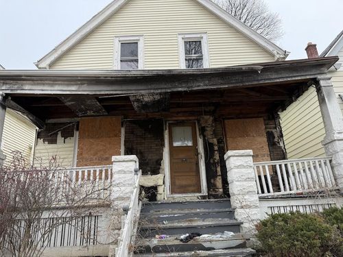 2922 N 17th Street, Milwaukee, WI, 53206 | Card Image