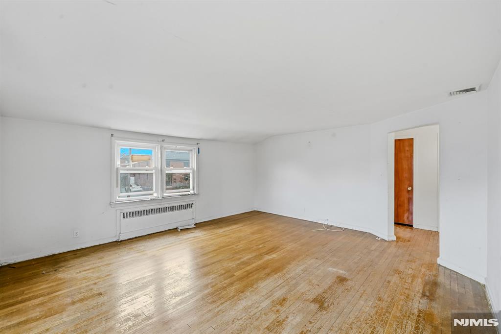Residential Income in Bloomfield 4