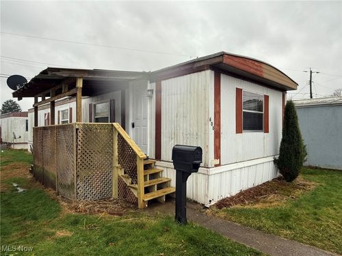 608 Karen Ave Nw, New Philadelphia, OH, 44663-1134 | Card Image