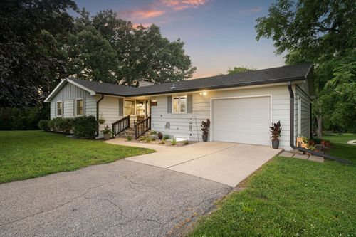 1817 S Shore Dr, Albert Lea, MN, 56007-4021 | Card Image