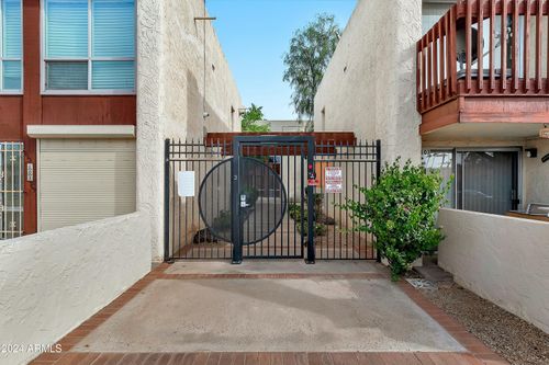 114-3828 N 32nd Street, Phoenix, AZ, 85018 | Card Image