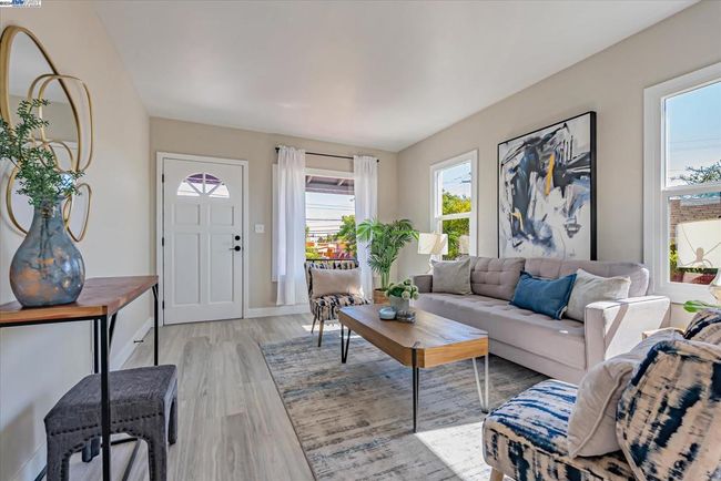 2715 Frazier Ave, House other with 3 bedrooms, 1 bathrooms and 1 parking in Oakland CA | Image 7
