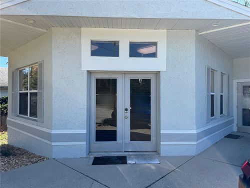 205 W Washington St, MINNEOLA, FL, 34715-5580 | Card Image