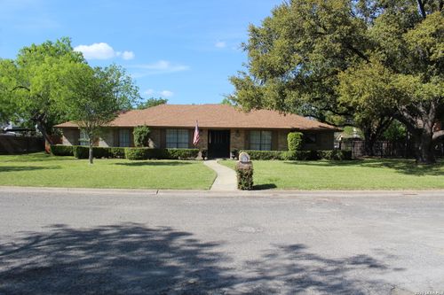 408 Mulberry St, Uvalde, TX, 78801-4249 | Card Image