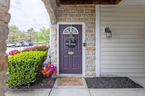 4963 Ivyvine Blvd, Dublin, OH, 43016-7175 | Card Image