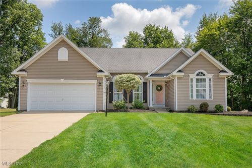 4519 Binfield Cir, Uniontown, OH, 44685-6921 | Card Image