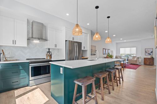 408 Greenbriar Common Nw, Calgary, AB, T3B6J3 | Card Image