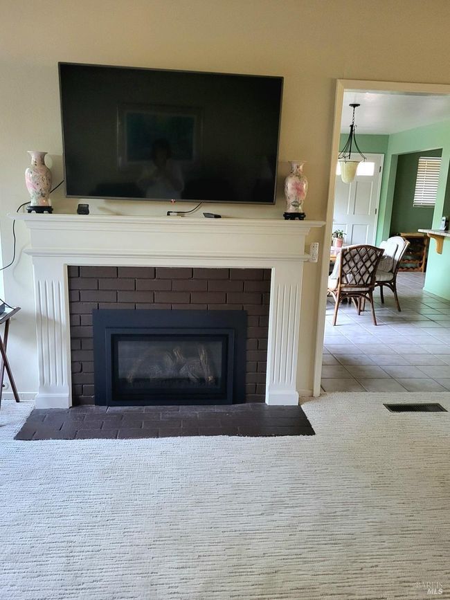 123 Old Oak Ln, House other with 2 bedrooms, 2 bathrooms and 4 parking in Santa Rosa CA | Image 6