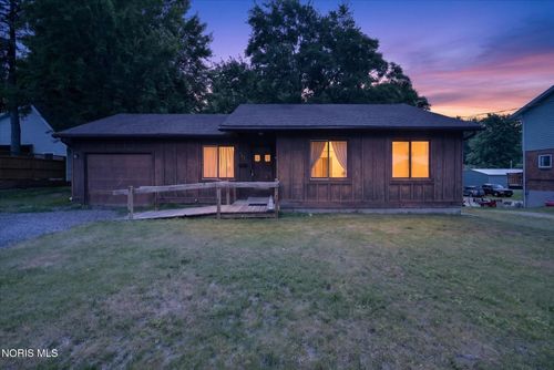 125 Harrison Avenue, Swanton, OH, 43558 | Card Image