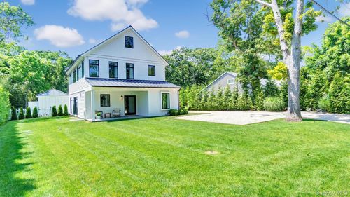 37 Wakeman Rd, Hampton Bays, NY, 11946-2935 | Card Image
