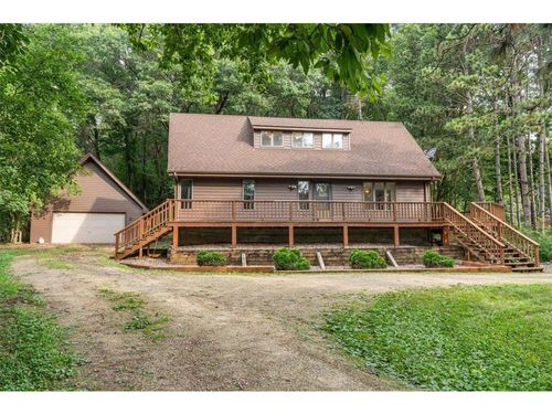 94 W Wood Ridge Dr, River Falls, WI, 54022-8295 | Card Image